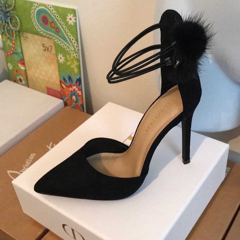 Miss Lola pumps